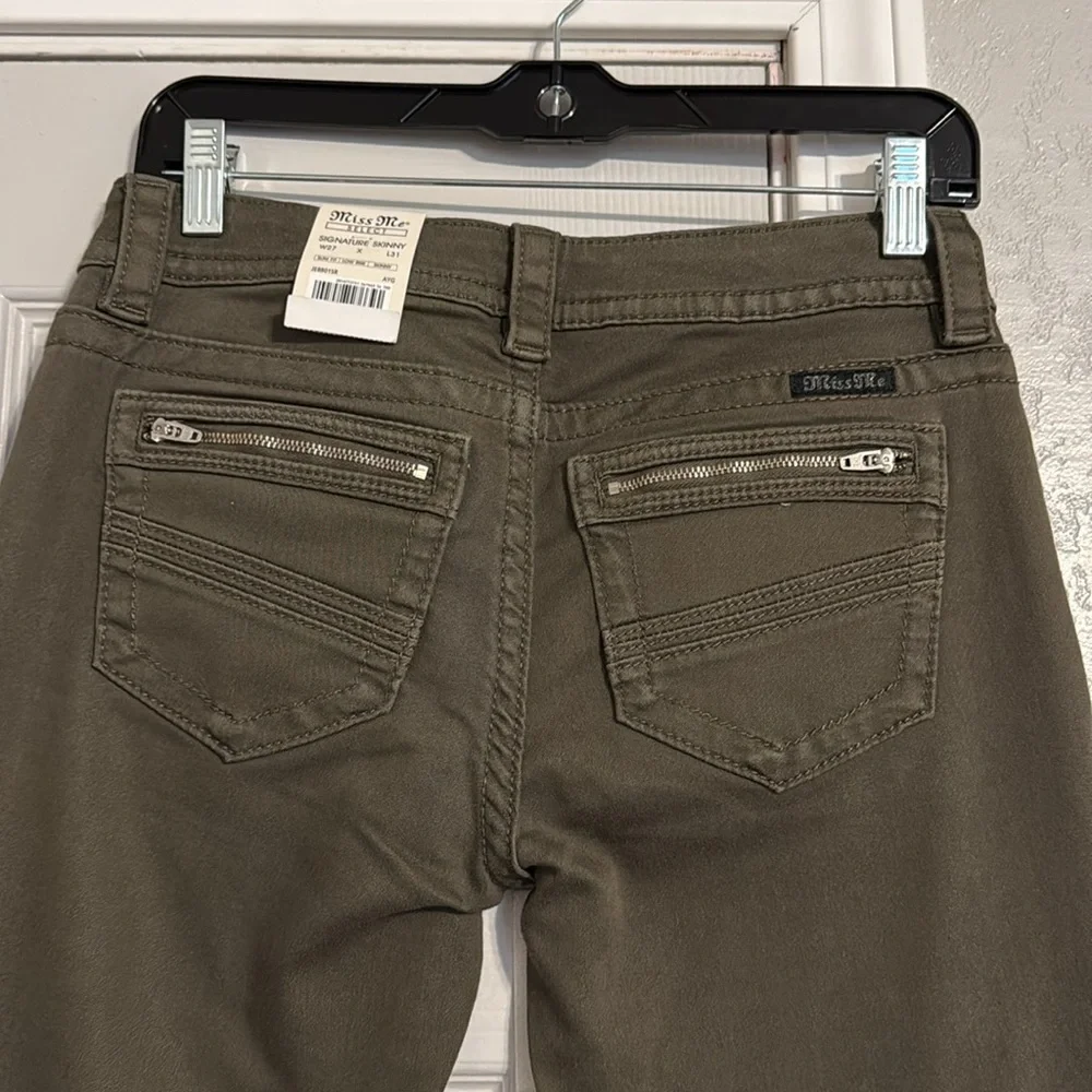 Miss Me Signature Skinny Jeans - Picture 9 of 12